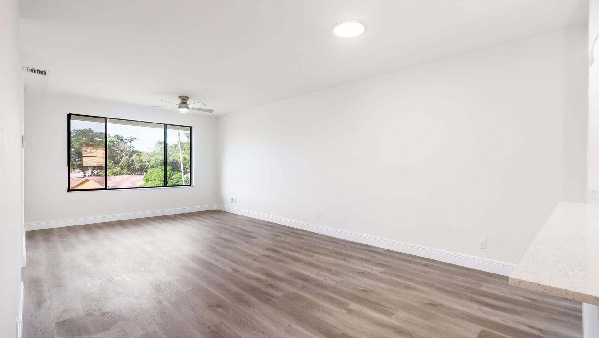 11477 NW 39th Court, Unit 301-1, Coral Springs, FL 33065 Photo