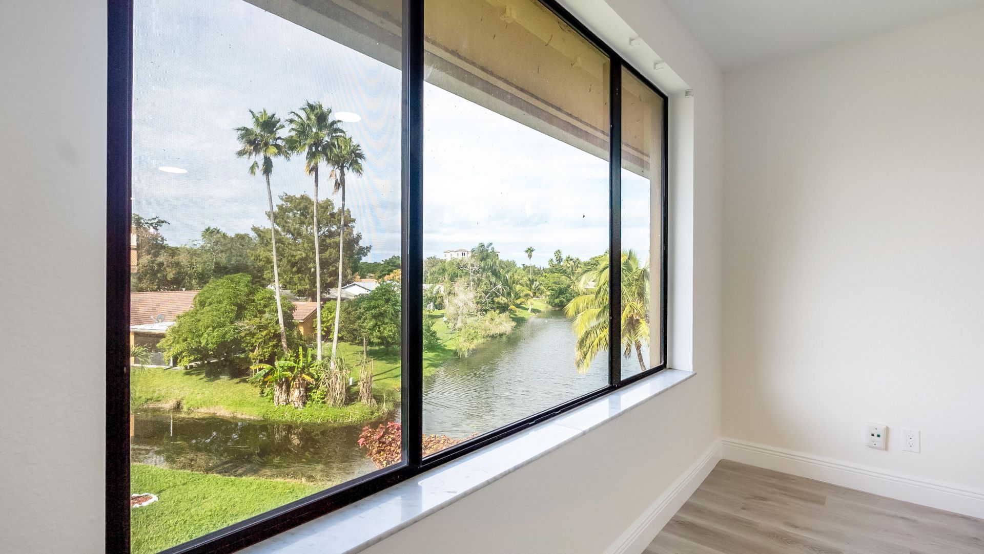 11477 NW 39th Court, Unit 301-1, Coral Springs, FL 33065 Photo