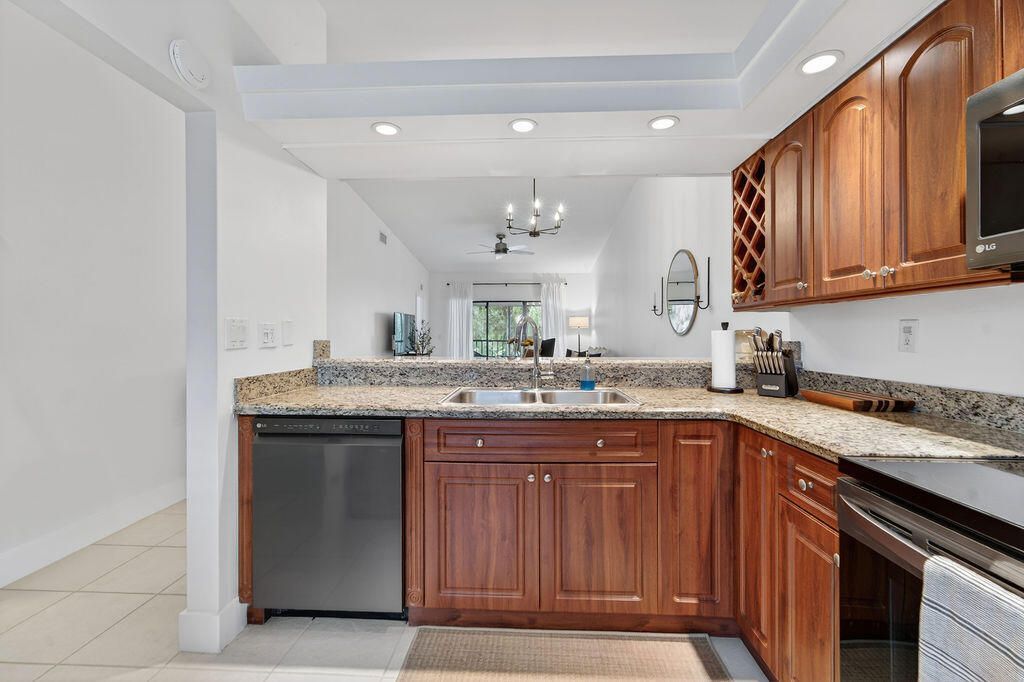 1701 Sabal Ridge Circle, Unit G, Palm Beach Gardens, FL 33418 Photo