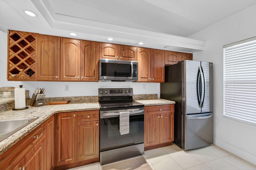 1701 Sabal Ridge Circle, Unit G, Palm Beach Gardens, FL 33418 Photo