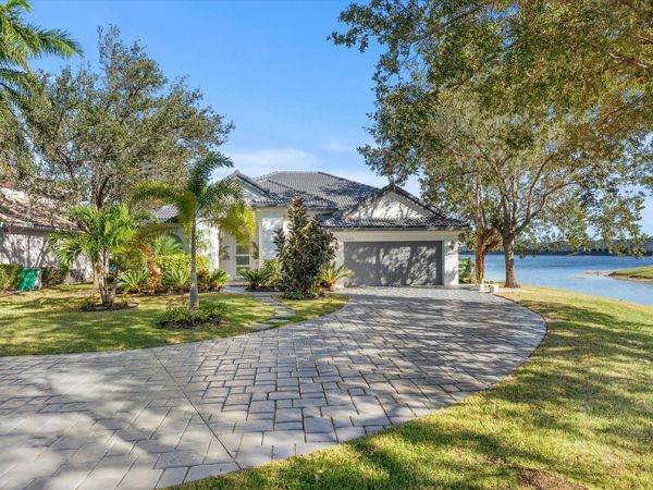 10424 NW 59th Place, Parkland, FL 33076