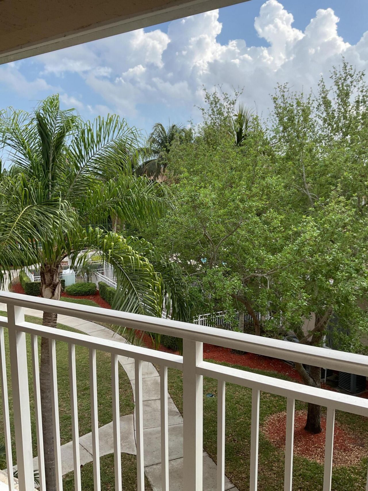 6418 Emerald Dunes Drive, Unit 305, West Palm Beach, FL 33411 Photo