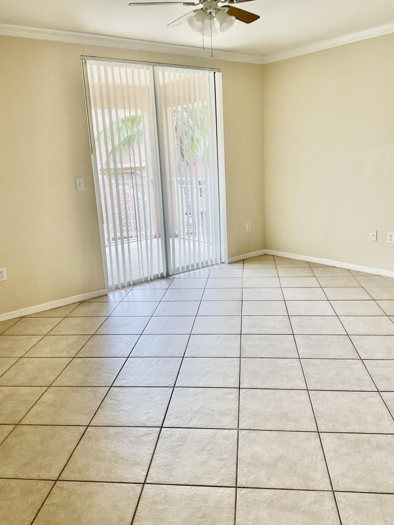 6418 Emerald Dunes Drive, Unit 305, West Palm Beach, FL 33411 Photo