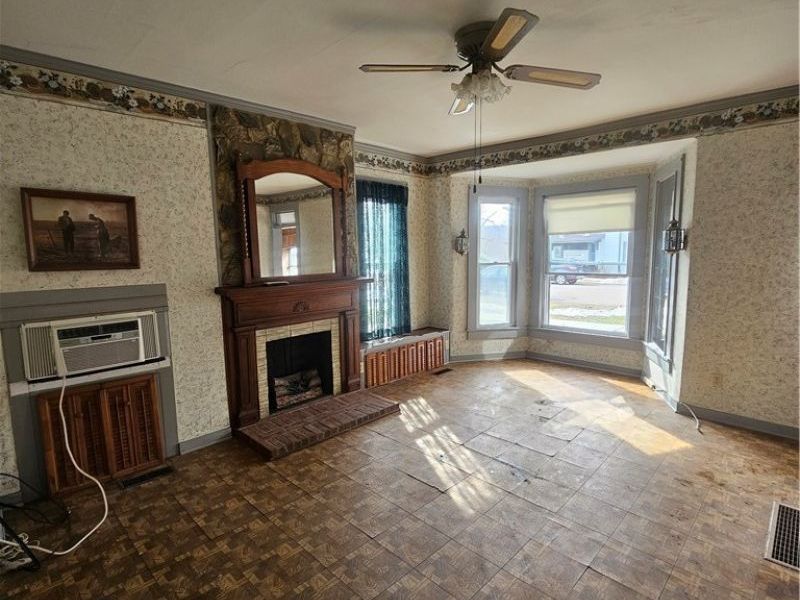 217 S High Street, Freeport, OH 43973 Photo 5