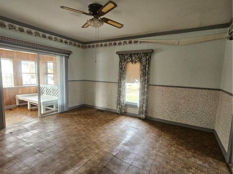 217 S High Street, Freeport, OH 43973 Photo 6