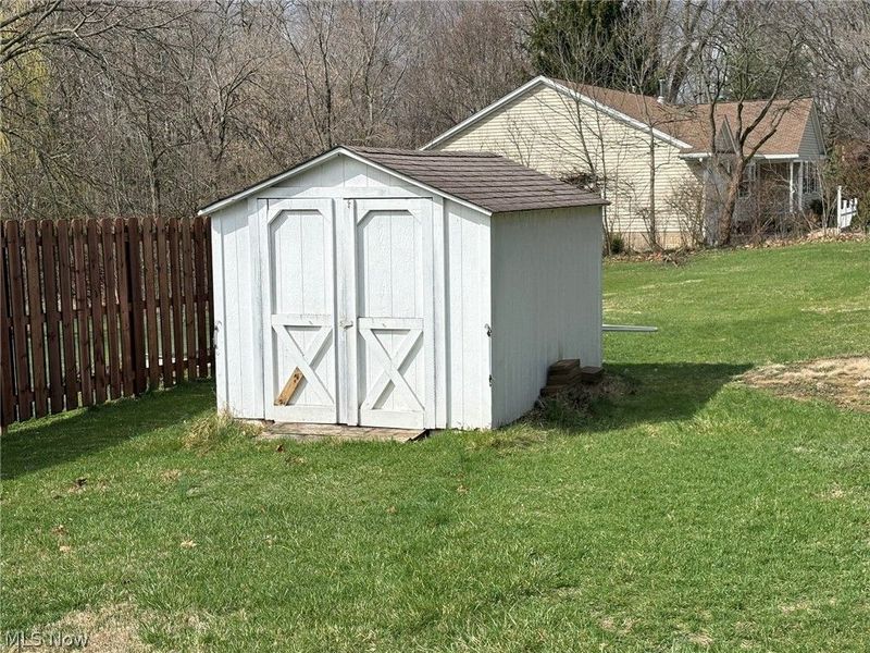 894 S Main Street, Amherst, OH 44001 Photo 14