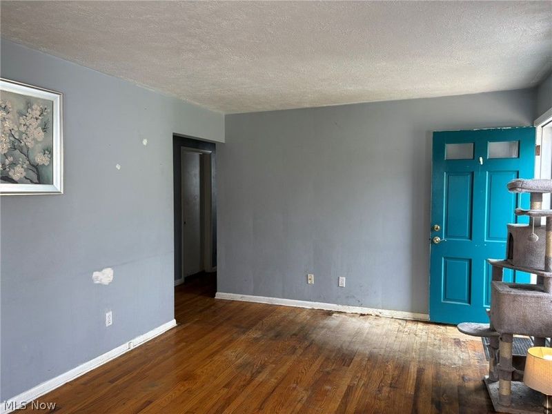 894 S Main Street, Amherst, OH 44001 Photo 3