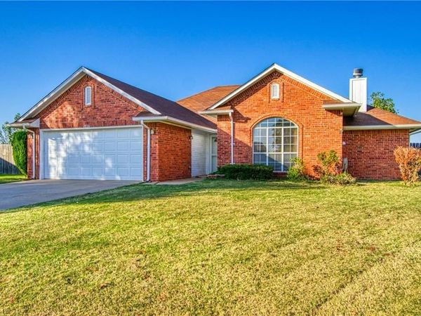 2936 Laurel Circle , Altus, OK 73521