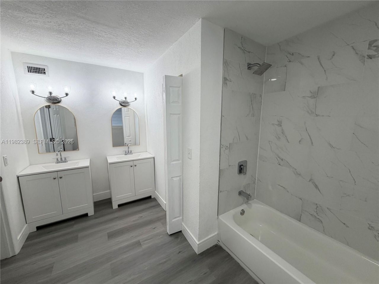 7155 W 2nd Way , Hialeah, FL 33014 Photo