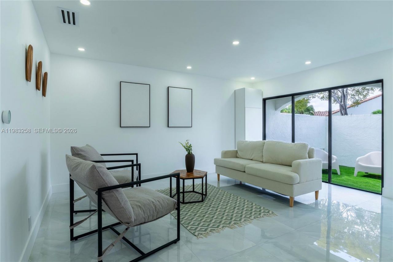 21204 Harbor Way , Unit 122-12, Aventura, FL 33180 Photo