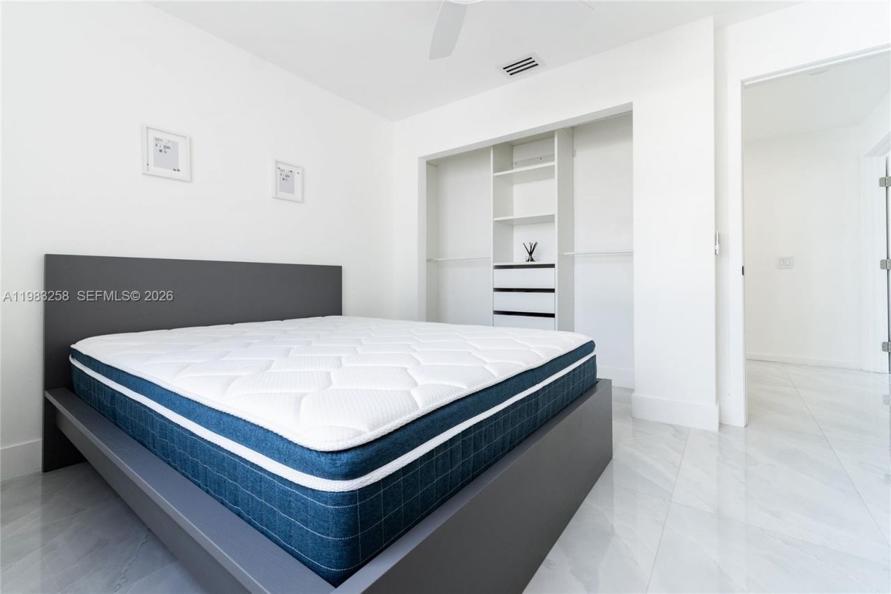 21204 Harbor Way , Unit 122-12, Aventura, FL 33180 Photo