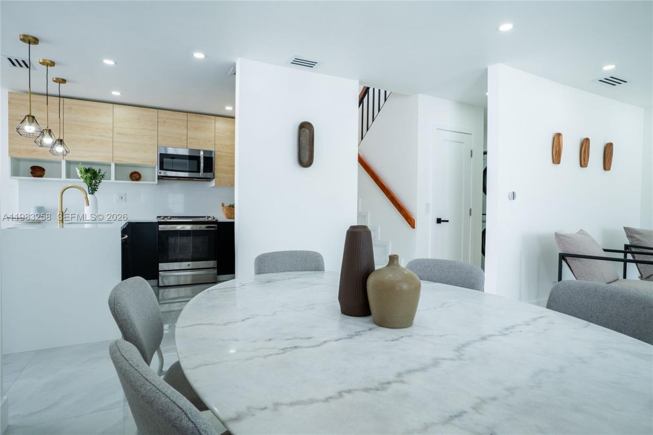 21204 Harbor Way , Unit 122-12, Aventura, FL 33180 Photo