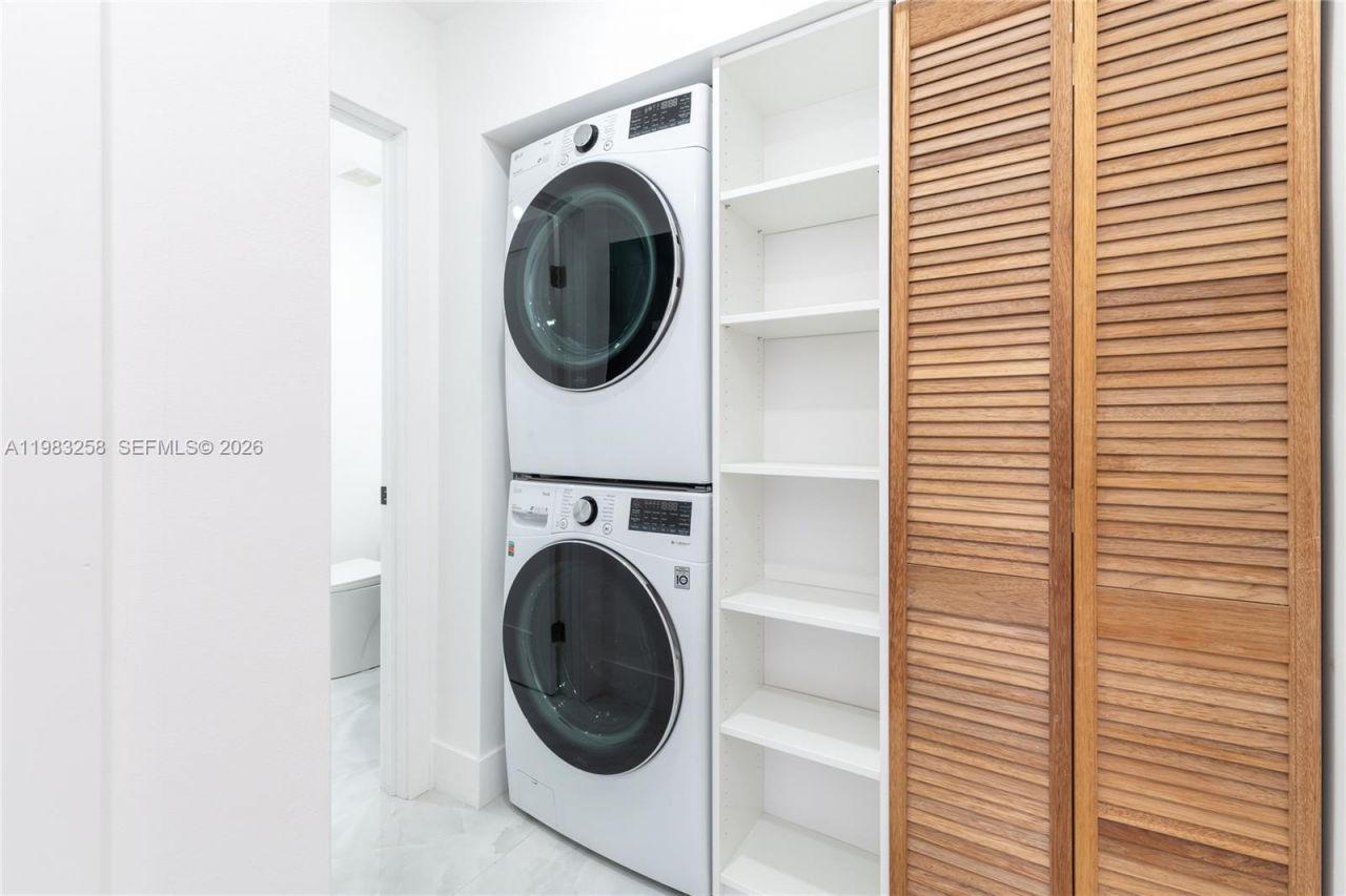 21204 Harbor Way , Unit 122-12, Aventura, FL 33180 Photo