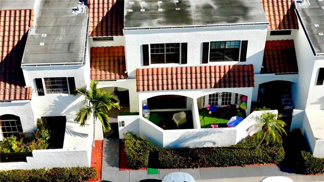 21204 Harbor Way , Unit 122-12, Aventura, FL 33180 Photo