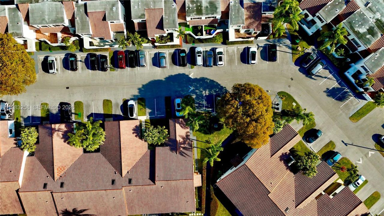 21204 Harbor Way , Unit 122-12, Aventura, FL 33180 Photo