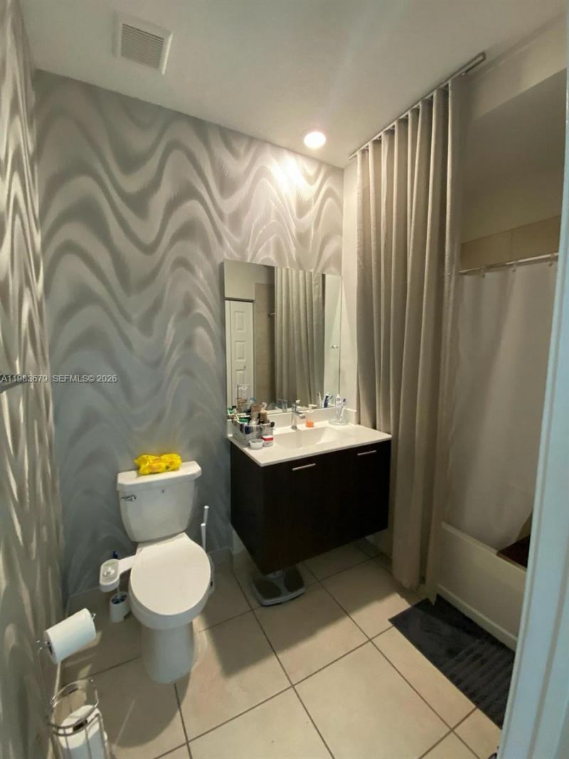 4745 NW 84th Ct , Unit 19, Doral, FL 33166 Photo