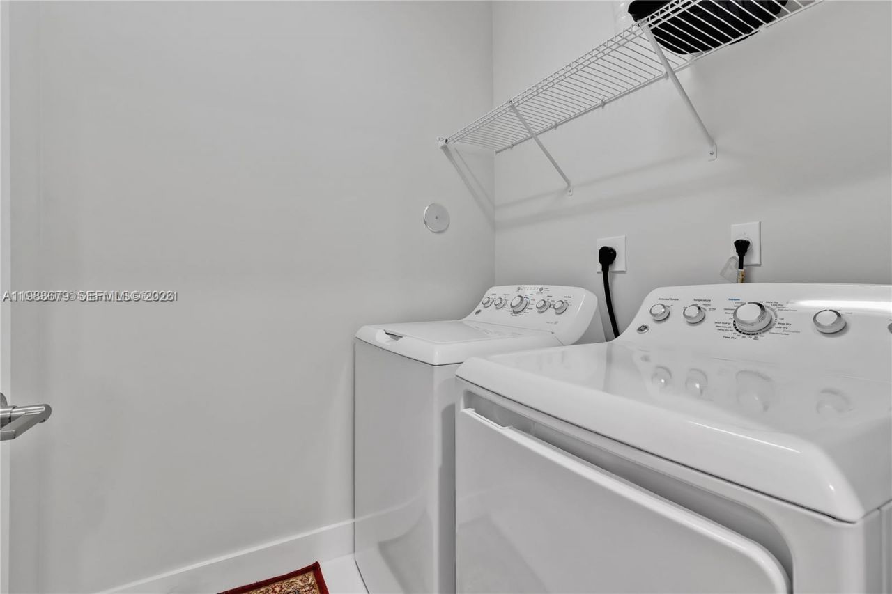 4745 NW 84th Ct , Unit 19, Doral, FL 33166 Photo