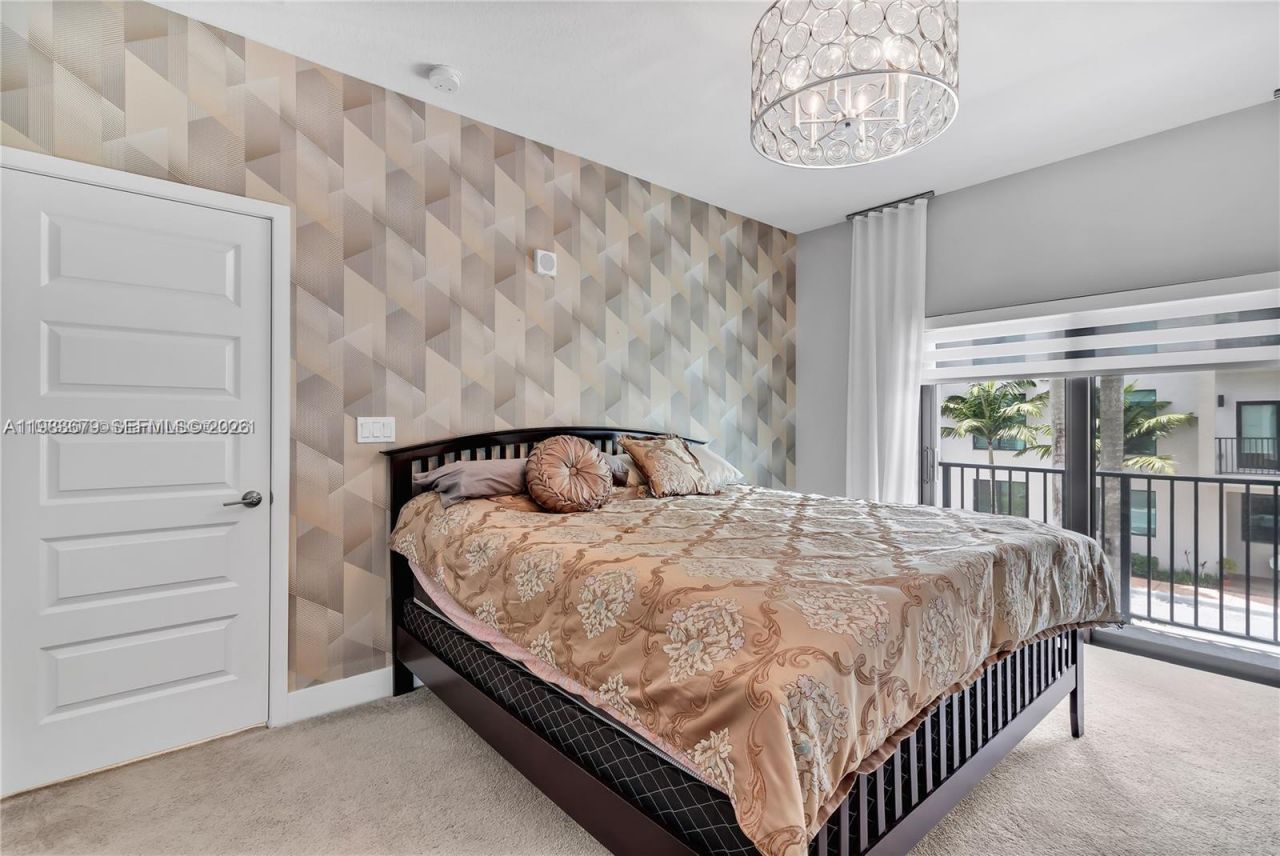 4745 NW 84th Ct , Unit 19, Doral, FL 33166 Photo