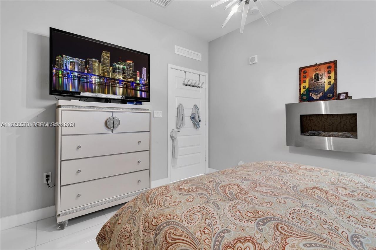 4745 NW 84th Ct , Unit 19, Doral, FL 33166 Photo