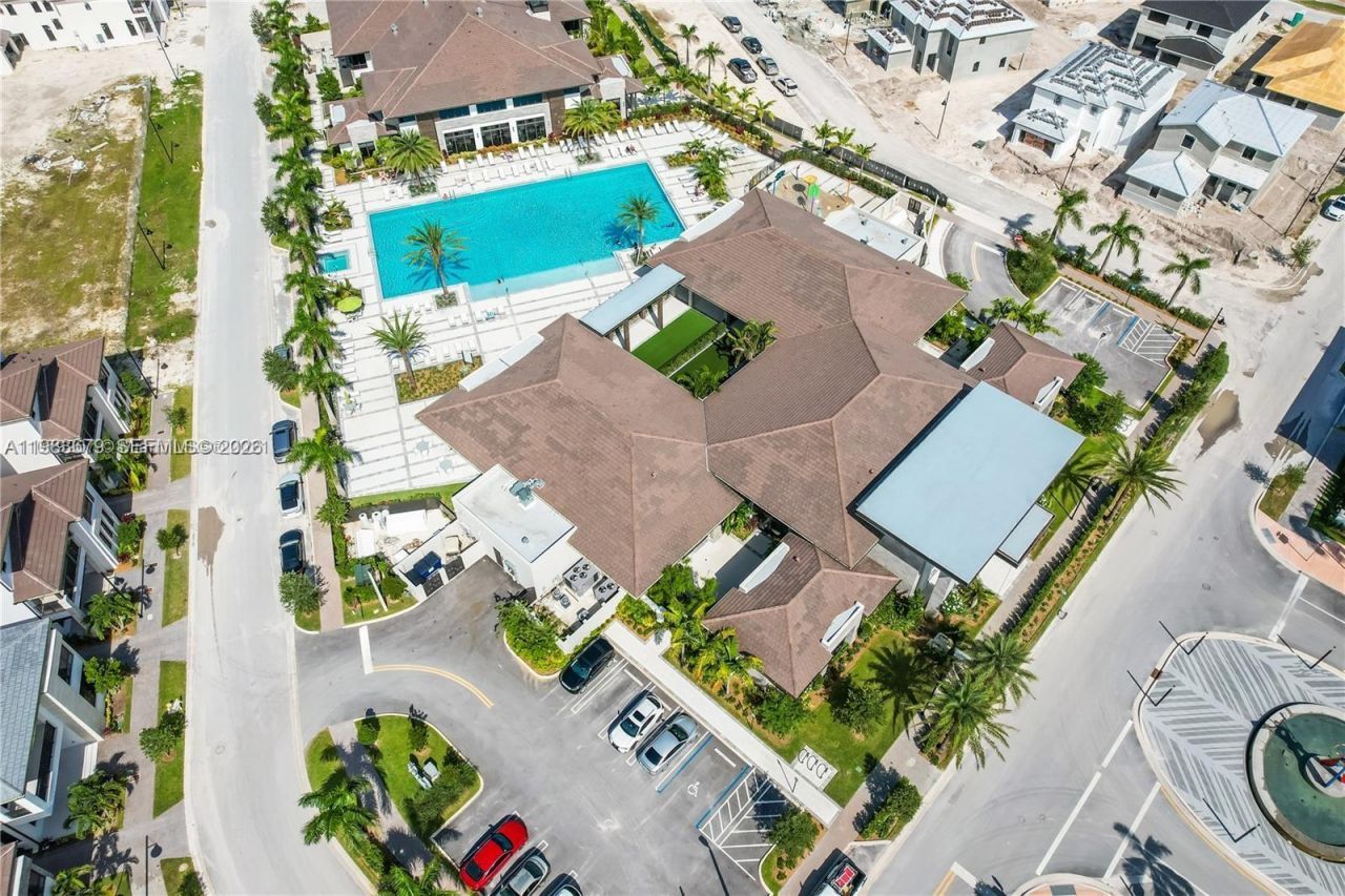 4745 NW 84th Ct , Unit 19, Doral, FL 33166 Photo