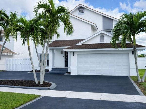 1001 SW 98th Ave , Unit 00, Pembroke Pines, FL 33025