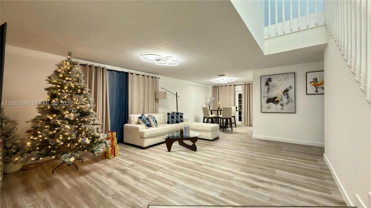 1001 SW 98th Ave, Unit 00, Pembroke Pines, FL 33025 Photo