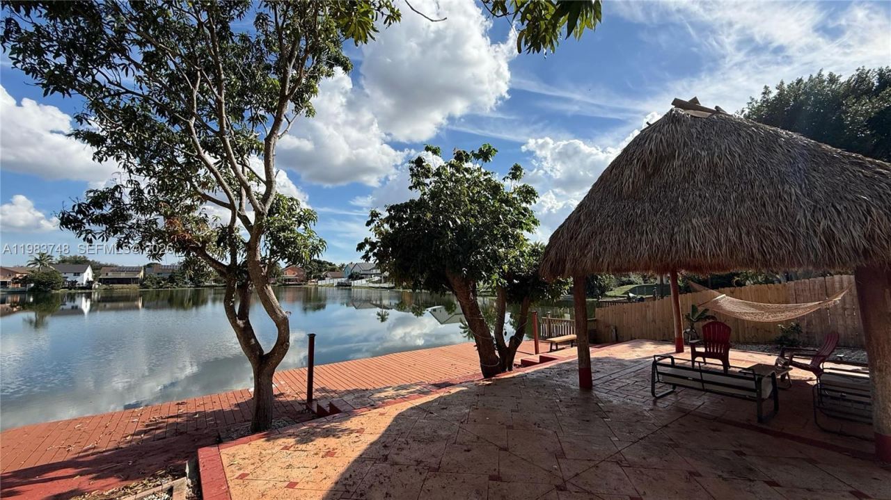 1001 SW 98th Ave , Unit 00, Pembroke Pines, FL 33025 Photo