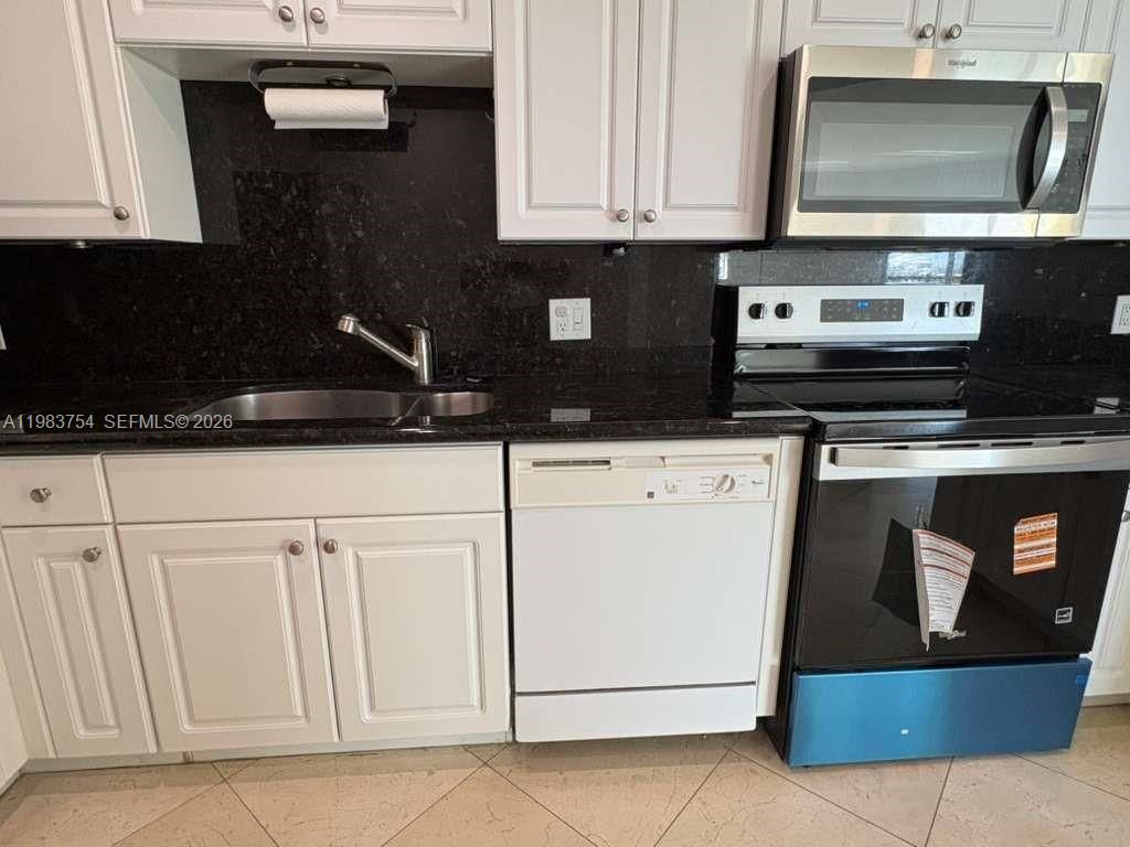 1627 SW 37th Ave , Unit 904, Miami, FL 33145 Photo