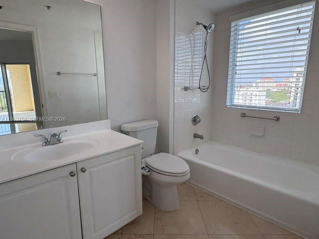 1627 SW 37th Ave , Unit 904, Miami, FL 33145 Photo