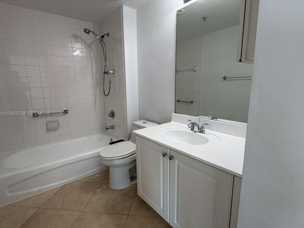 1627 SW 37th Ave , Unit 904, Miami, FL 33145 Photo