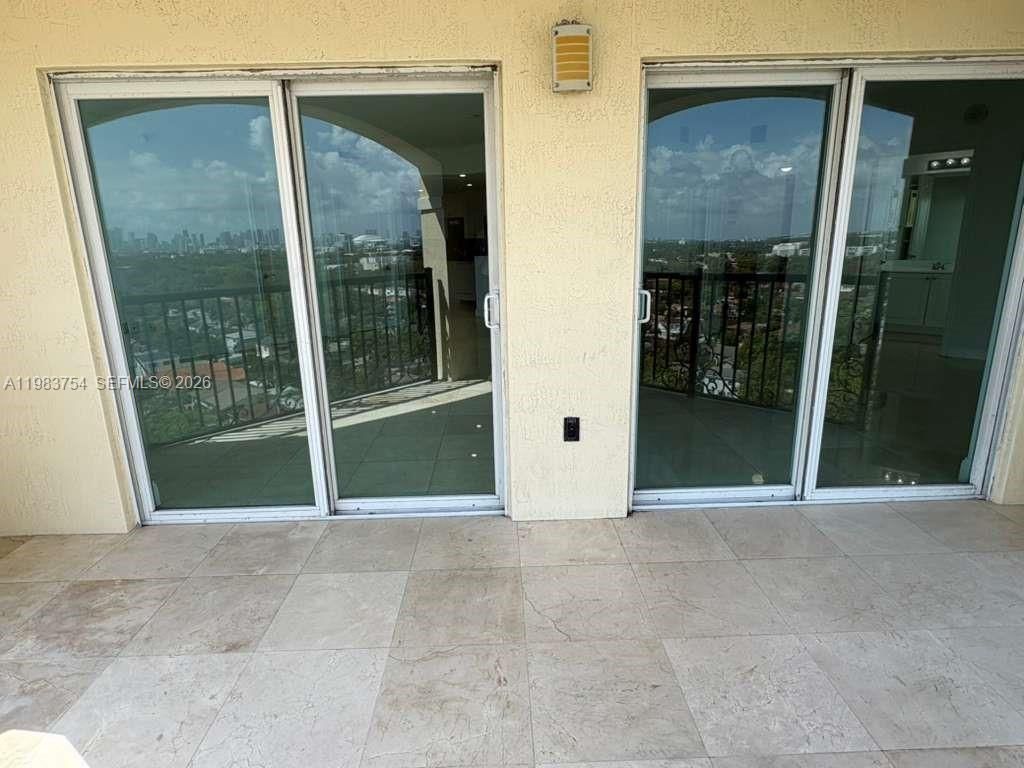 1627 SW 37th Ave , Unit 904, Miami, FL 33145 Photo