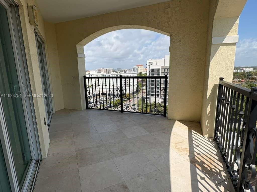 1627 SW 37th Ave , Unit 904, Miami, FL 33145 Photo