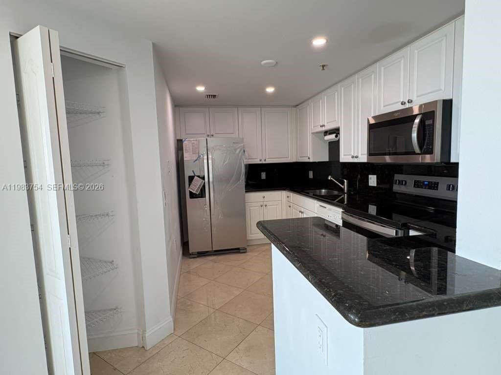 1627 SW 37th Ave , Unit 904, Miami, FL 33145 Photo