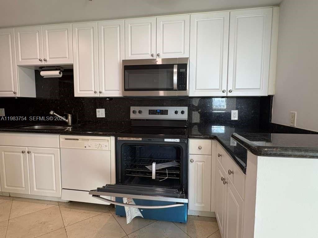 1627 SW 37th Ave , Unit 904, Miami, FL 33145 Photo