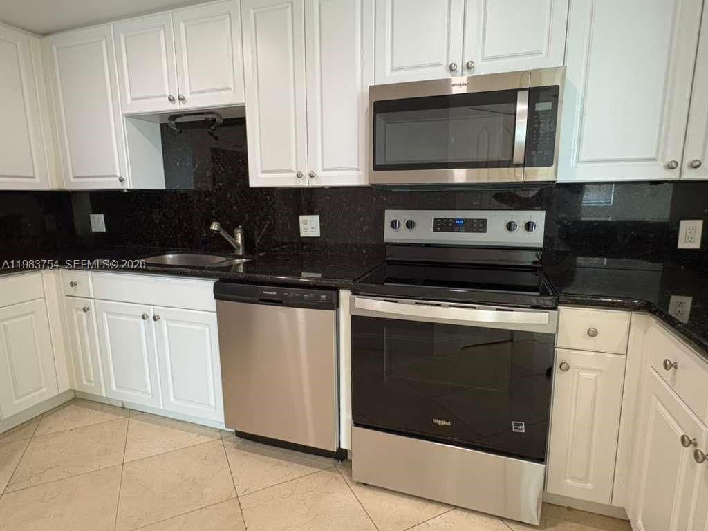 1627 SW 37th Ave , Unit 904, Miami, FL 33145 Photo