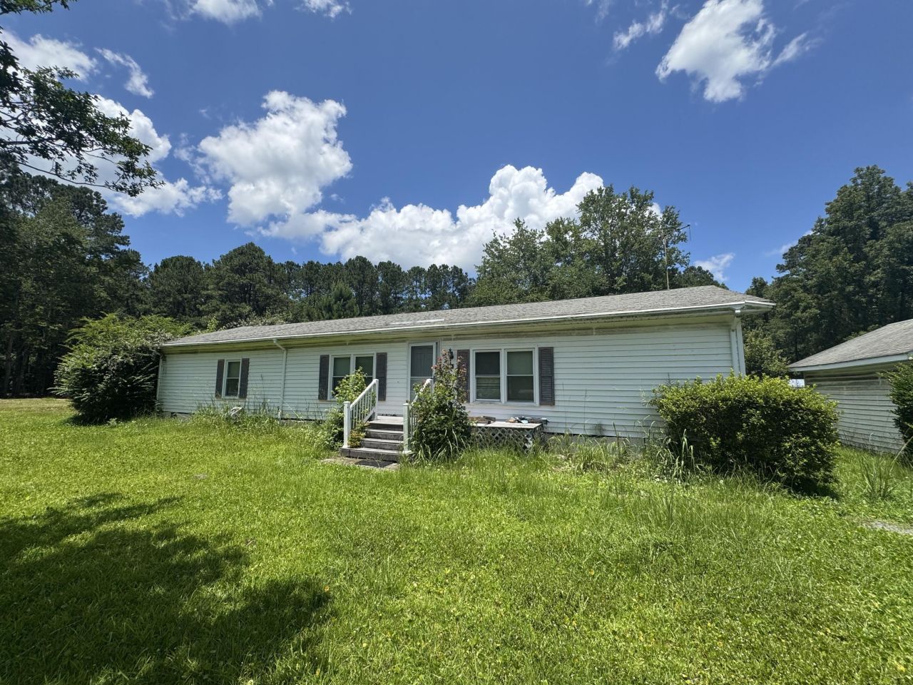 1694 Fish Road Photo 2