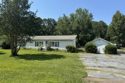 1694 Fish Road photo 4