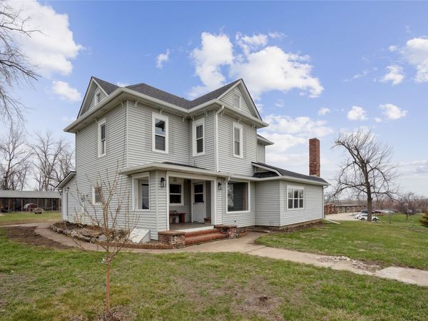 318 E Garfield Street, Zearing, IA 50278