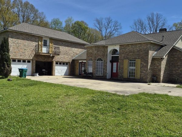 9741 Cane Bayou Rd, Port Allen, LA 70767