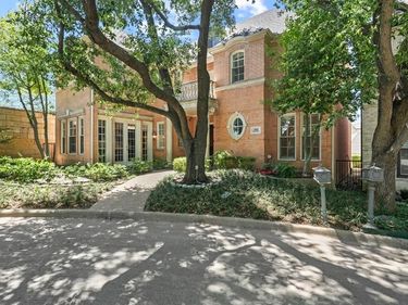 11911 Edgestone Road, Dallas, TX 75230