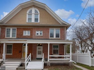 26 RACE AVENUE, LANCASTER, PA 17603