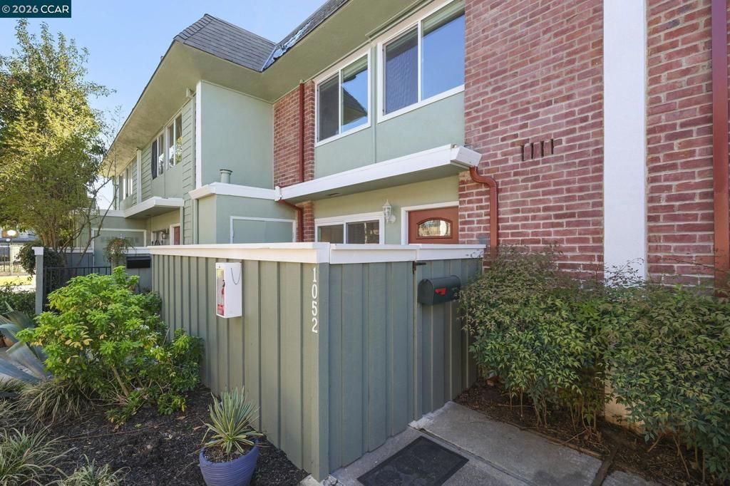 1052 Bancroft Rd, Concord, CA 94518 Main Photo