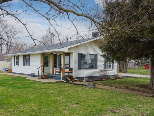 401 W Boundary Street, Stanford, IL 61774