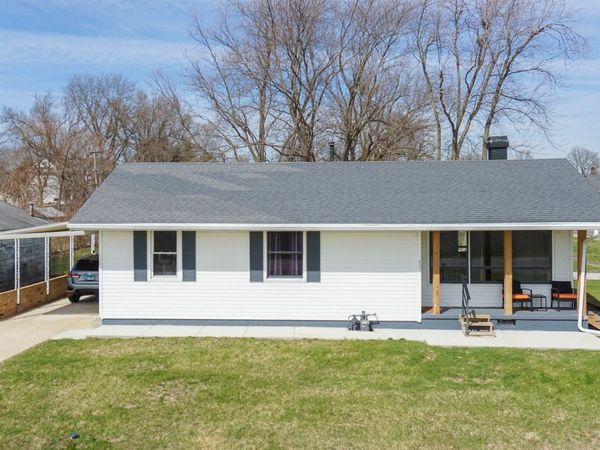 401 W Boundary Street, Stanford, IL 61774