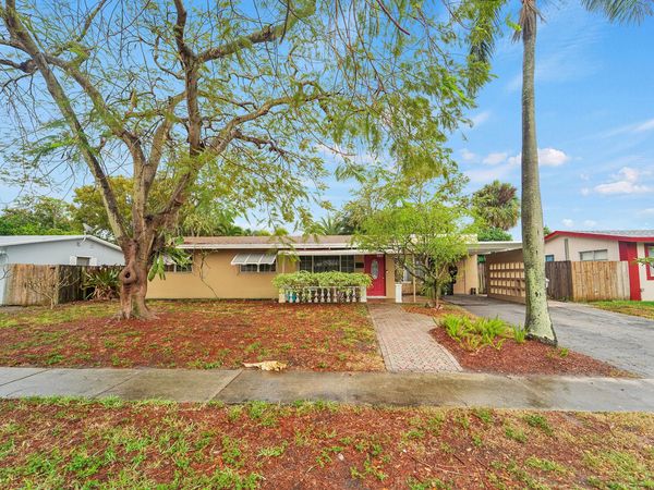 720 NE 23rd Place, Pompano Beach, FL 33064