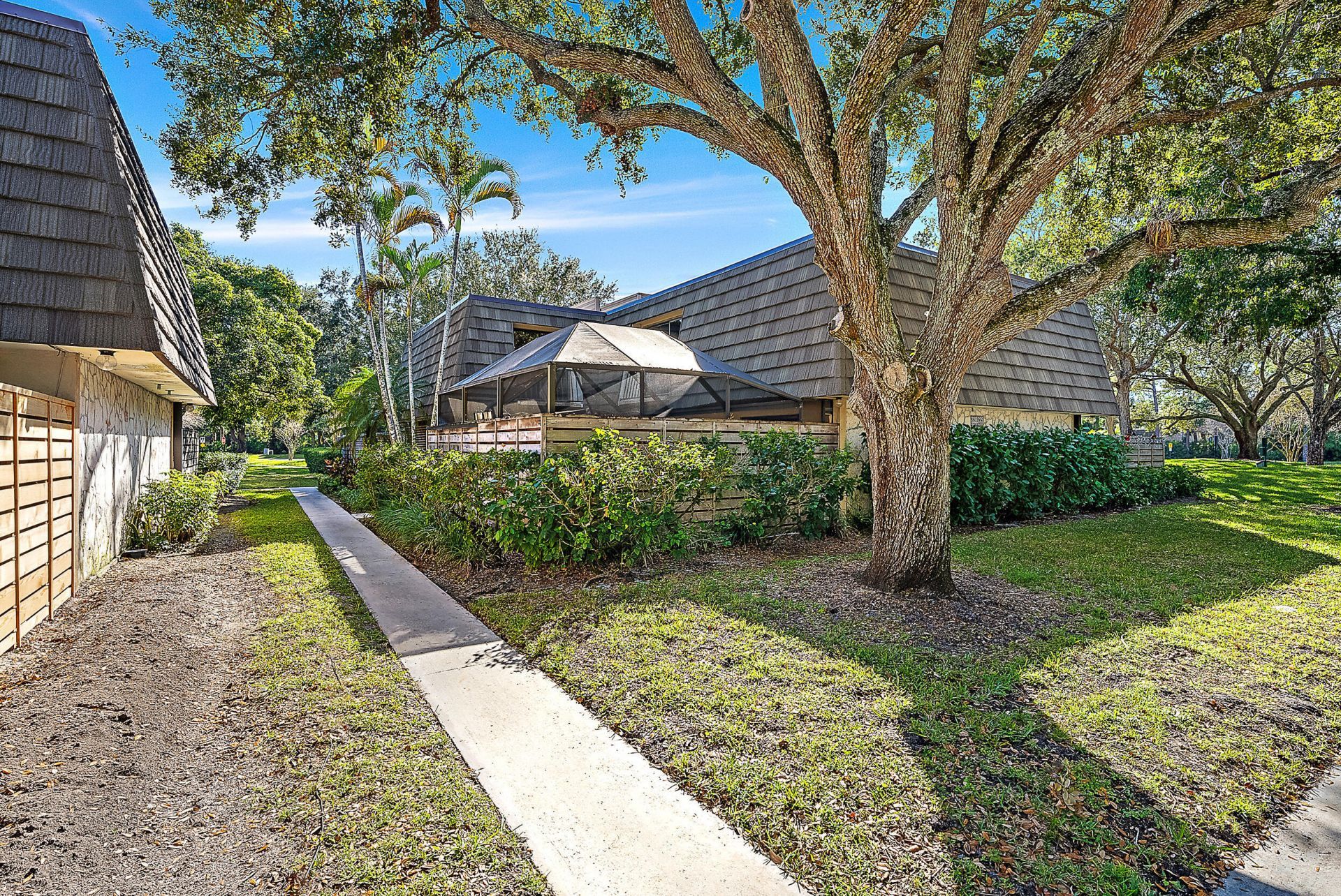 227 2nd Terrace, Palm Beach Gardens, FL 33418 Photo