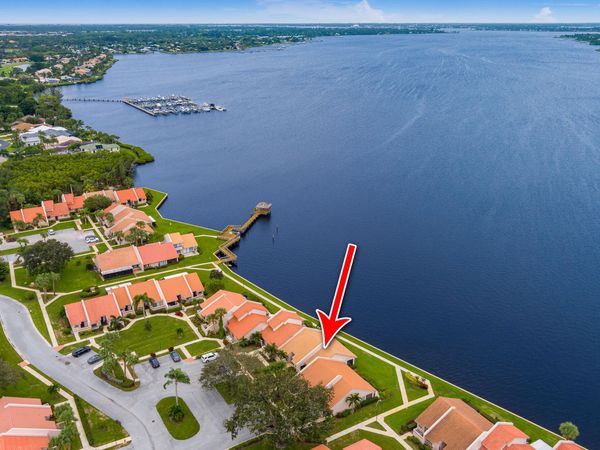 3513 SE Sandpiper Circle, Port St. Lucie, FL 34952