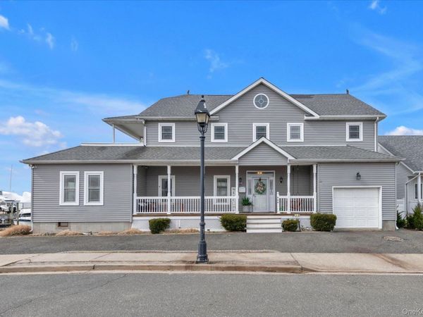 268 Gordon Place, Freeport, NY 11520