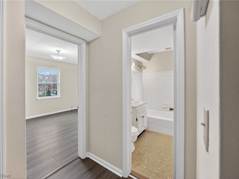 19436 Van Aken Boulevard, Unit 307, Shaker Heights, OH 44122 Photo 16