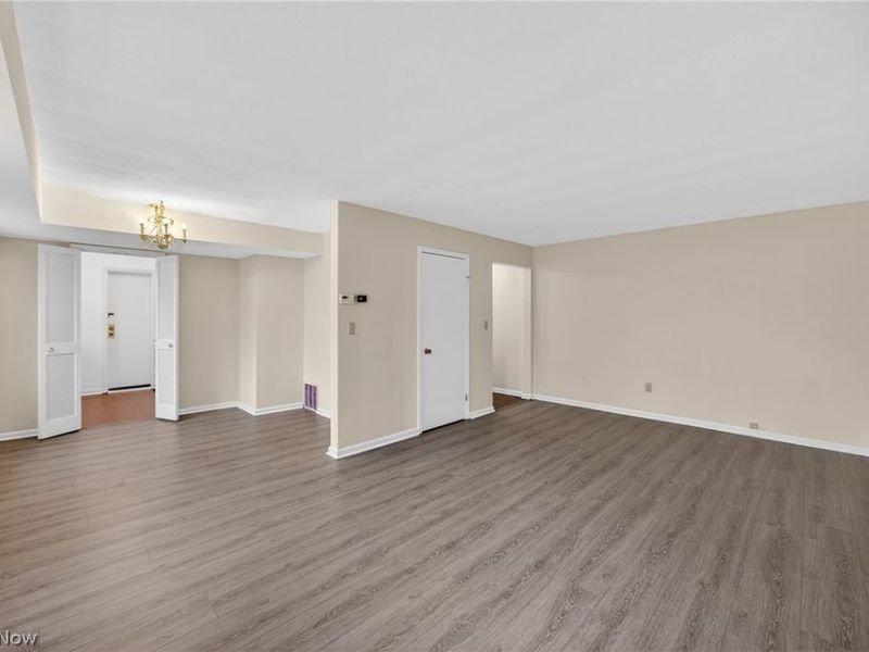 19436 Van Aken Boulevard, Unit 307, Shaker Heights, OH 44122 Photo 7